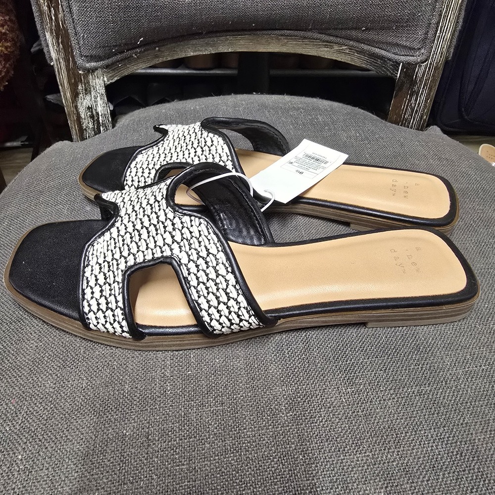 Women's Nina Sandals with Memory Foam Insole A New Day™ Onyx Size 9.5 - Picture 3 of 6